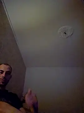 Snapshot of denisxlRo chatting on March 2025 05:49:02 PM denisxlRo online show from March 2025 05:49:02 PM