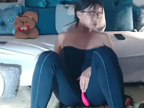 Snapshot of velvet_lips01 chatting on December 2025 07:52:01 PM velvet lips01 online show from December 2025 07:52:01 PM