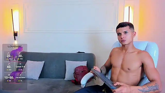 Paradise boy s online show from January 2026 07:51:02 PM