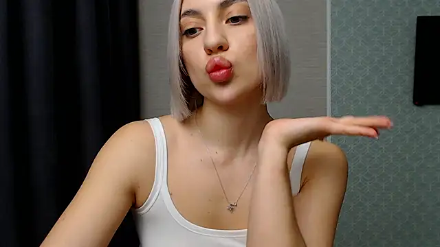 hot-sasha9 online show from February 2025 04:36:02 PM