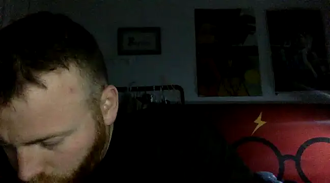 Pelirrojo1234 online show from February 2025 06:38:01 PM