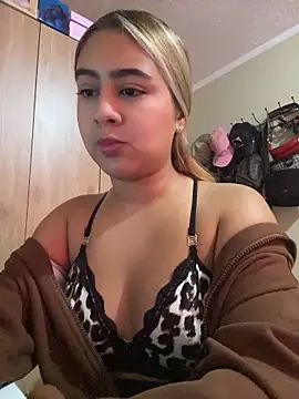 Miabonnett  online show from May 2026 02:56:01 PM
