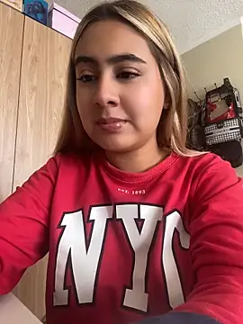 Miabonnett  online show from May 2026 03:08:01 PM