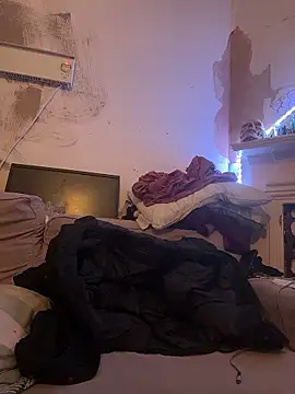 Snapshot of pervy_devil chatting on January 2026 08:45:01 PM pervy devil online show from January 2026 08:45:01 PM