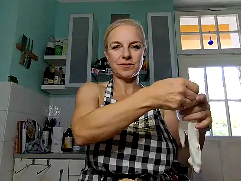 FrauleinSchmitt online show from September 2025 12:54:02 PM