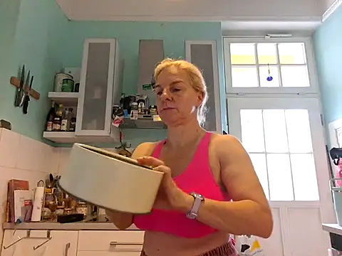 FrauleinSchmitt online show from October 2025 07:22:01 AM