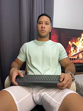 Snapshot of JJ_Shelby chatting on December 2025 11:23:02 PM JJ Shelby online show from December 2025 11:23:02 PM