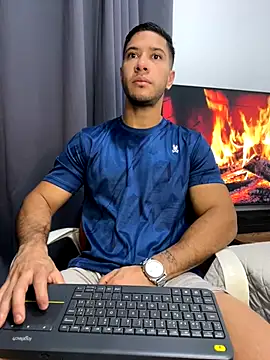 Snapshot of JJ_Shelby chatting on December 2025 01:58:02 AM JJ Shelby online show from December 2025 01:58:02 AM