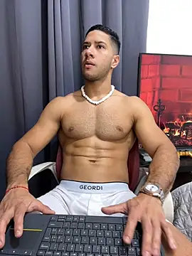 Snapshot of JJ_Shelby chatting on January 2026 11:42:01 PM JJ Shelby online show from January 2026 11:42:01 PM