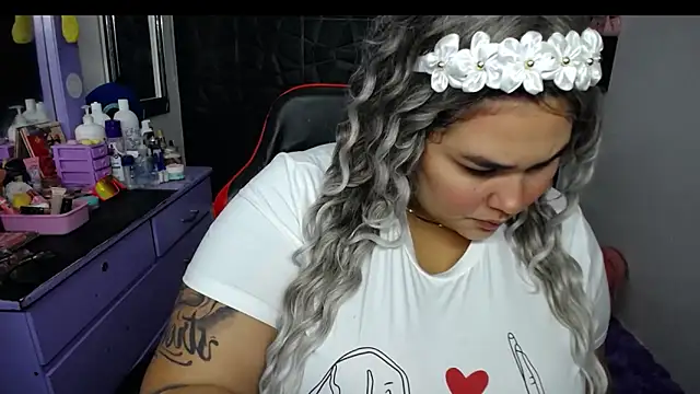 Snapshot of Fernanda_Big_Boobs chatting on January 2025 06:39:01 AM Fernanda Big Boobs online show from January 2025 06:39:01 AM