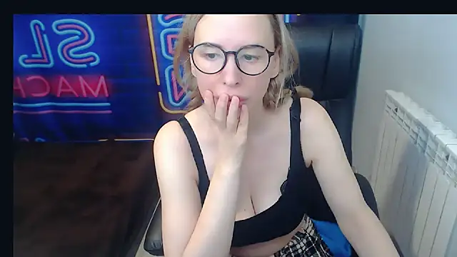 kerakiss877 online show from January 2025 12:06:02 AM