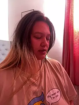 Snapshot of Ari_Martin chatting on February 2025 01:32:01 PM Ari Martin online show from February 2025 01:32:01 PM