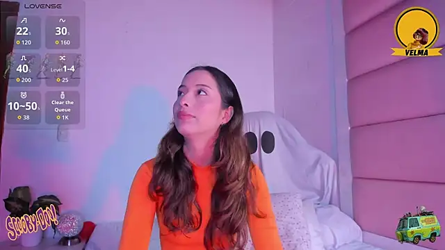 Snapshot of little-Emma chatting on October 2025 12:19:01 AM little-Emma online show from October 2025 12:19:01 AM