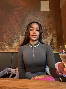 Black Dolll online show from April 2026 11:18:02 AM