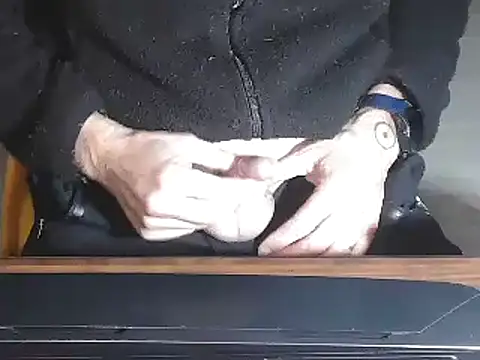 Adri gard online show from December 2024 09:08:01 PM