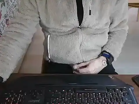 Adri gard online show from February 2025 03:29:01 PM