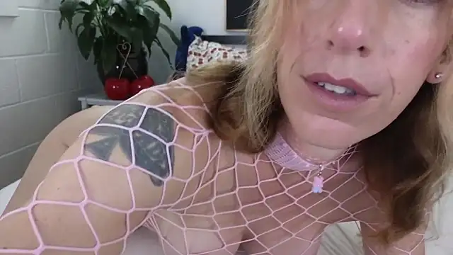 Snapshot of aryafrei chatting on February 2025 06:04:01 AM aryafrei online show from February 2025 06:04:01 AM