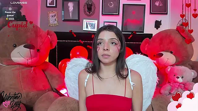 Charlotte  Benett online show from February 2025 04:47:01 AM