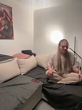 Snapshot of NickyGold_Official chatting on November 2025 07:58:02 PM NickyGold Official online show from November 2025 07:58:02 PM