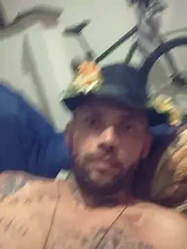 Snapshot of Leonpicudo chatting on December 2024 05:28:02 AM Leonpicudo online show from December 2024 05:28:02 AM