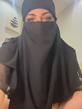 Snapshot of Amberonee31 chatting on February 2025 09:49:02 PM Amberonee31 online show from February 2025 09:49:02 PM