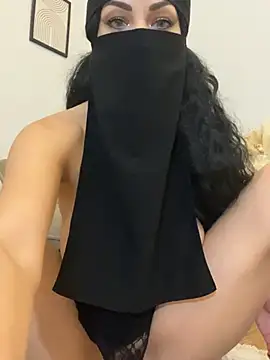 Snapshot of Amberonee31 chatting on February 2025 07:36:01 PM Amberonee31 online show from February 2025 07:36:01 PM