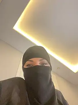 Snapshot of Amberonee31 chatting on March 2025 10:56:01 PM Amberonee31 online show from March 2025 10:56:01 PM