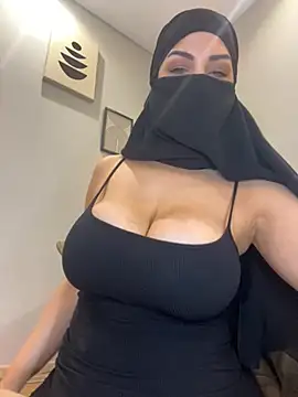 Amberonee31 online show from March 2026 07:21:02 PM