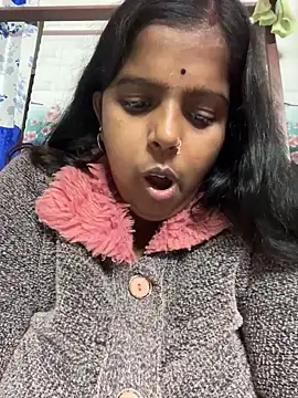 Snapshot of Beauty-queen chatting on January 2025 08:54:02 AM Beauty-queen online show from January 2025 08:54:02 AM