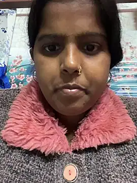 Snapshot of Beauty-queen chatting on January 2025 01:24:01 PM Beauty-queen online show from January 2025 01:24:01 PM