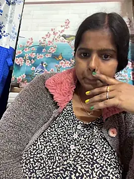 Snapshot of Beauty-queen chatting on January 2025 04:26:01 PM Beauty-queen online show from January 2025 04:26:01 PM