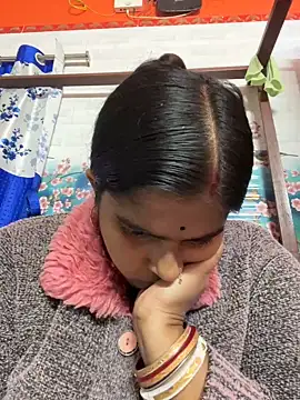 Snapshot of Beauty-queen chatting on January 2025 11:17:01 AM Beauty-queen online show from January 2025 11:17:01 AM