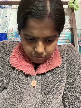 Snapshot of Beauty-queen chatting on January 2025 10:23:02 AM Beauty-queen online show from January 2025 10:23:02 AM