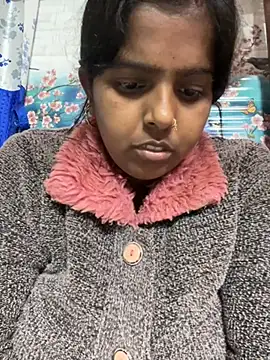 Snapshot of Beauty-queen chatting on February 2025 10:13:02 AM Beauty-queen online show from February 2025 10:13:02 AM