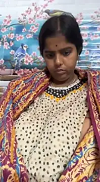 Snapshot of Beauty-queen chatting on February 2025 03:47:01 PM Beauty-queen online show from February 2025 03:47:01 PM