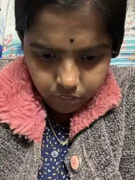 Snapshot of Beauty-queen chatting on February 2025 10:00:02 AM Beauty-queen online show from February 2025 10:00:02 AM