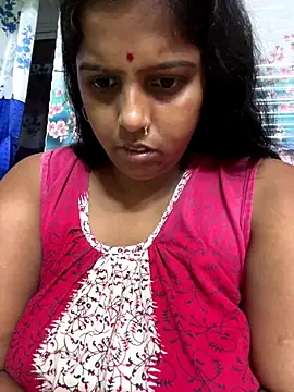 Snapshot of Beauty-queen chatting on October 2025 11:13:02 AM Beauty-queen online show from October 2025 11:13:02 AM