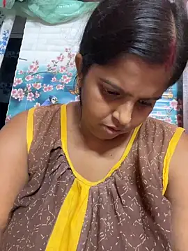 Snapshot of Beauty-queen chatting on October 2025 11:21:02 AM Beauty-queen online show from October 2025 11:21:02 AM