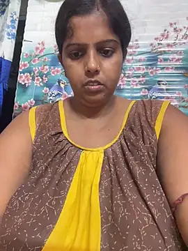 Snapshot of Beauty-queen chatting on October 2025 11:16:01 AM Beauty-queen online show from October 2025 11:16:01 AM