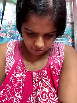 Snapshot of Beauty-queen chatting on October 2025 01:23:02 PM Beauty-queen online show from October 2025 01:23:02 PM