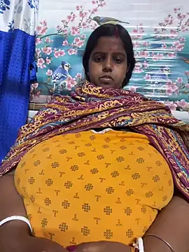 Beauty-queen online show from February 2026 12:58:02 PM