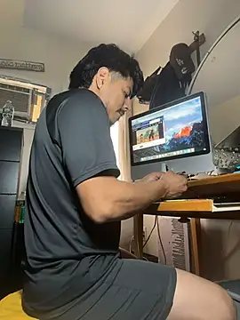 Snapshot of MynameisPaco chatting on November 2025 08:32:01 PM MynameisPaco online show from November 2025 08:32:01 PM