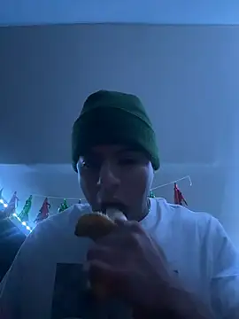 Snapshot of MynameisPaco chatting on January 2026 05:43:02 AM MynameisPaco online show from January 2026 05:43:02 AM