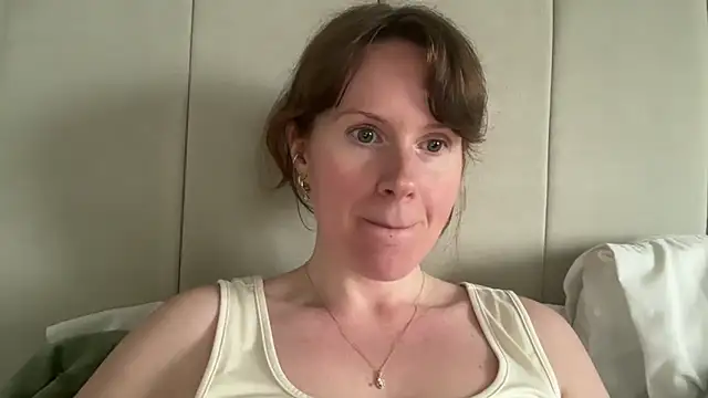 redheadrosie69 online show from March 2026 04:00:01 PM