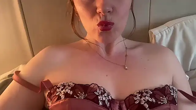 redheadrosie69 online show from March 2026 08:13:02 PM