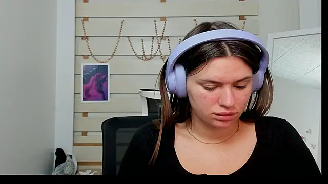 Josephine Kiss online show from January 2025 03:07:01 PM