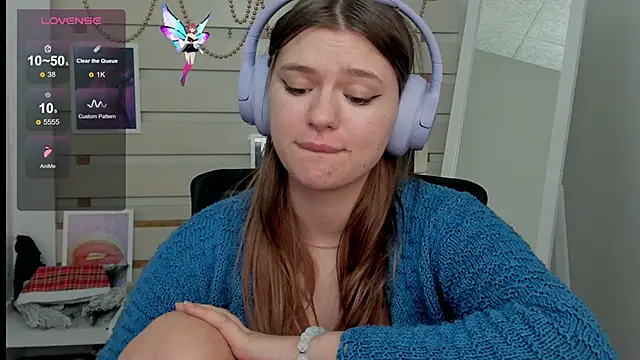 Josephine Kiss online show from March 2025 12:45:01 PM