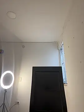 livgomez online show from February 2025 10:29:02 PM