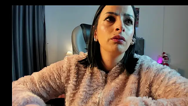 Snapshot of Jayden_Jonnes chatting on December 2024 11:41:02 AM Jayden Jonnes online show from December 2024 11:41:02 AM