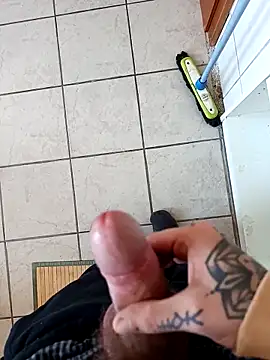 Snapshot of YoungDick25 chatting on February 2026 09:20:01 AM YoungDick25 online show from February 2026 09:20:01 AM